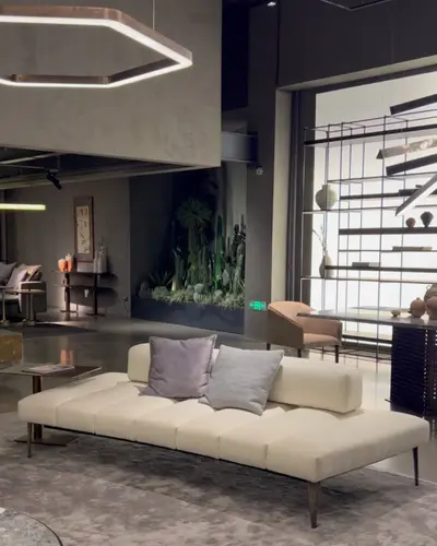 Post by Foshan furniture factory (Wenhemei / Crystal One Home)