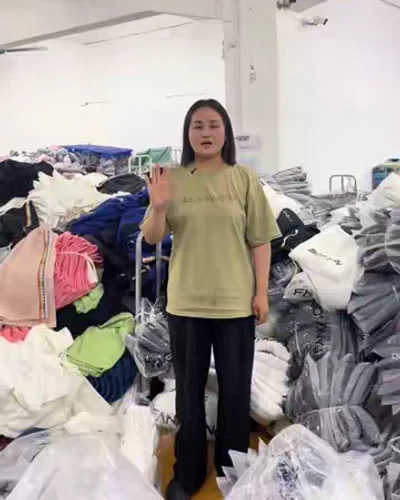 Post by Amanda_China clothing supplier