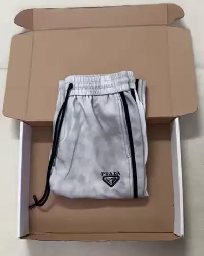 Post by China Clothing Wholesale (Guangzhou Factory)