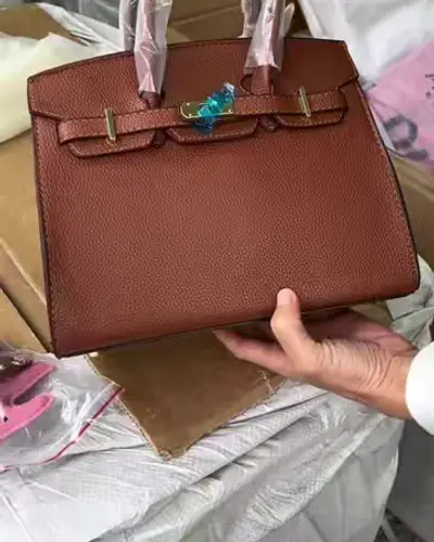 Post by China Wholesaler (Yiwu Handbags)