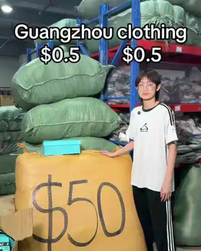 Post by China Clothes Wholesale (Guangzhou)