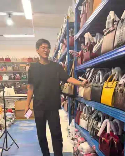 Post by Chinese bags