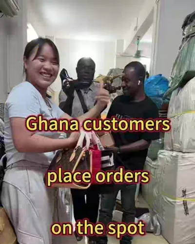 Post by Chinese shoe wholesaler