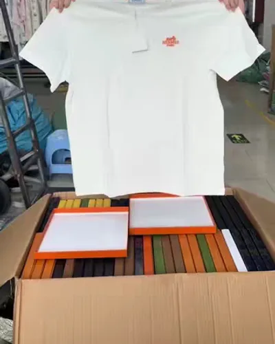 Post by Clothing wholesale - xinyi