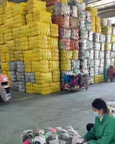 Post by Kurt-Boss Yvonne Factory