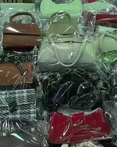 Post by Lina Wholesale Bags