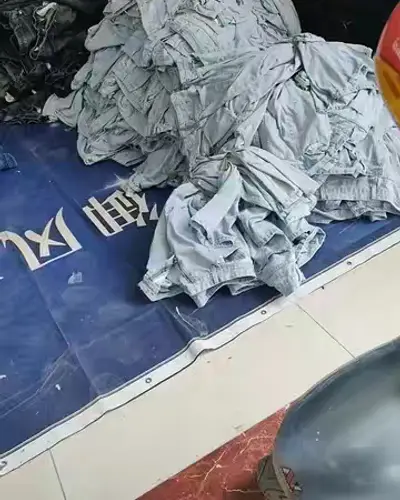 Post by Jeans wholesale