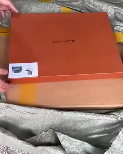 Post by China Wholesaler (Peizhen Bags)
