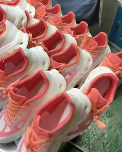 Post by Wholesale sneakers001