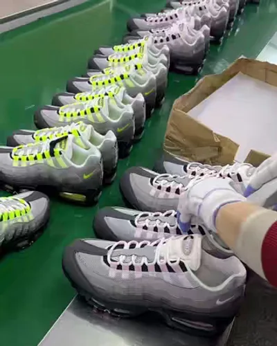 Post by Shoes.factory.