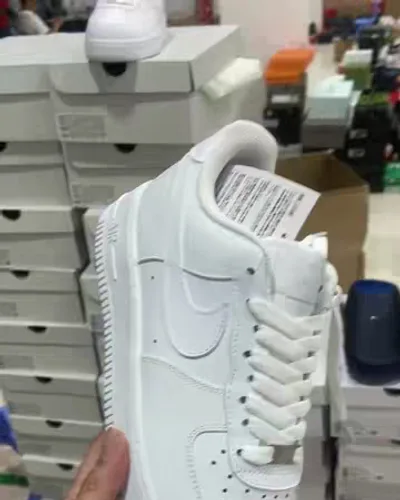 Post by Shoes Supplier