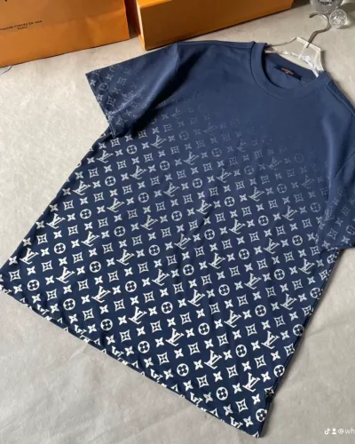 Post by Clothing wholesale supplier