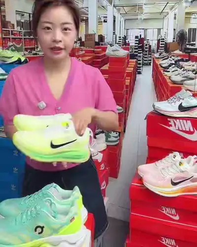 Post by Shoes Wholesale Factory