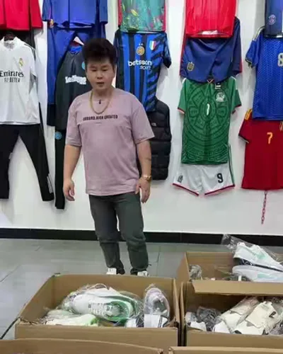 Post by Haoyang Shoes Supplier